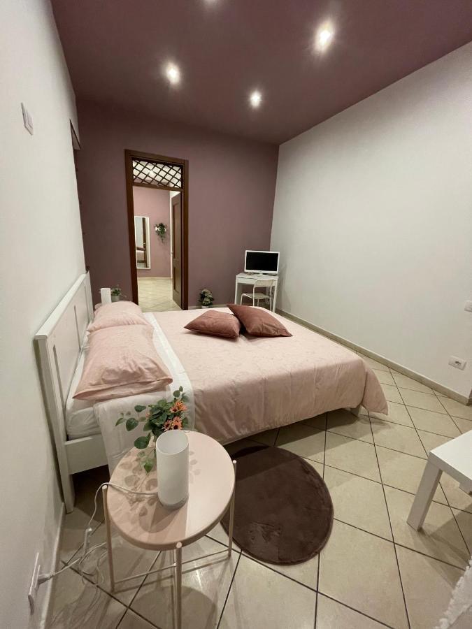 Napule E ... Hotel Nápoly Kültér fotó