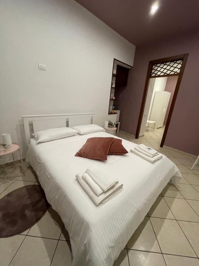 Napule E ... Hotel Nápoly Kültér fotó