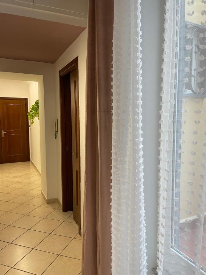 Napule E ... Hotel Nápoly Kültér fotó